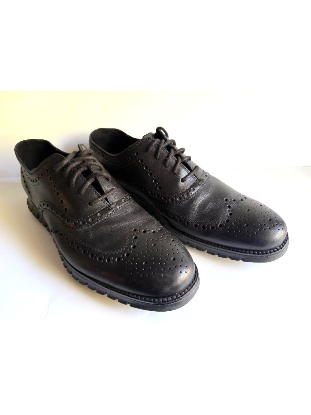 mens size 11M Cole Haan zero grand 0's black wing tip oxford leather shoes